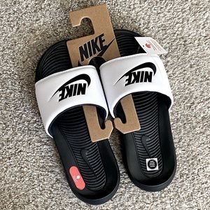 Nike Victori One Slides Sandals